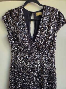Nicole Miller Black Sequin V-Neck Evening Gown